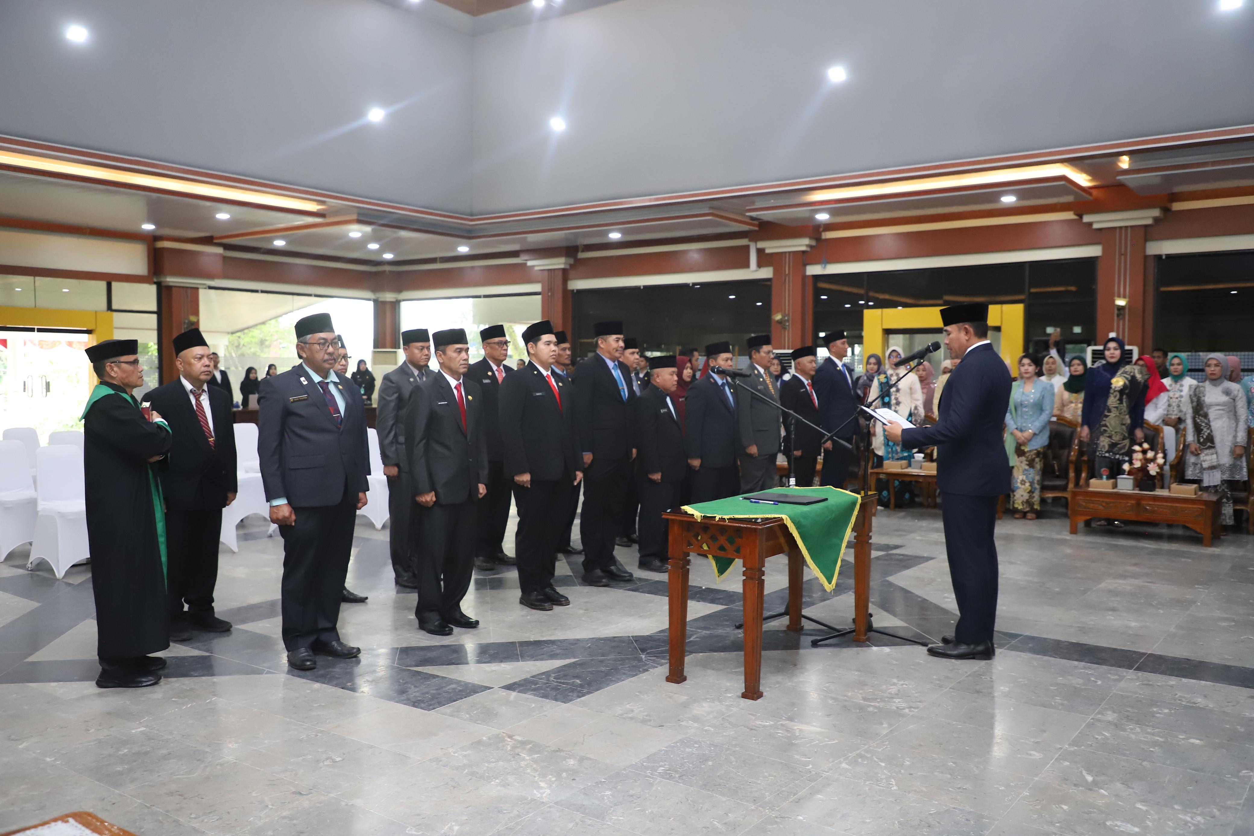Bupati Tala H. Rahmat Lantik Pejabat Baru, Tekankan Integritas Dan Pelayanan Masyarakat