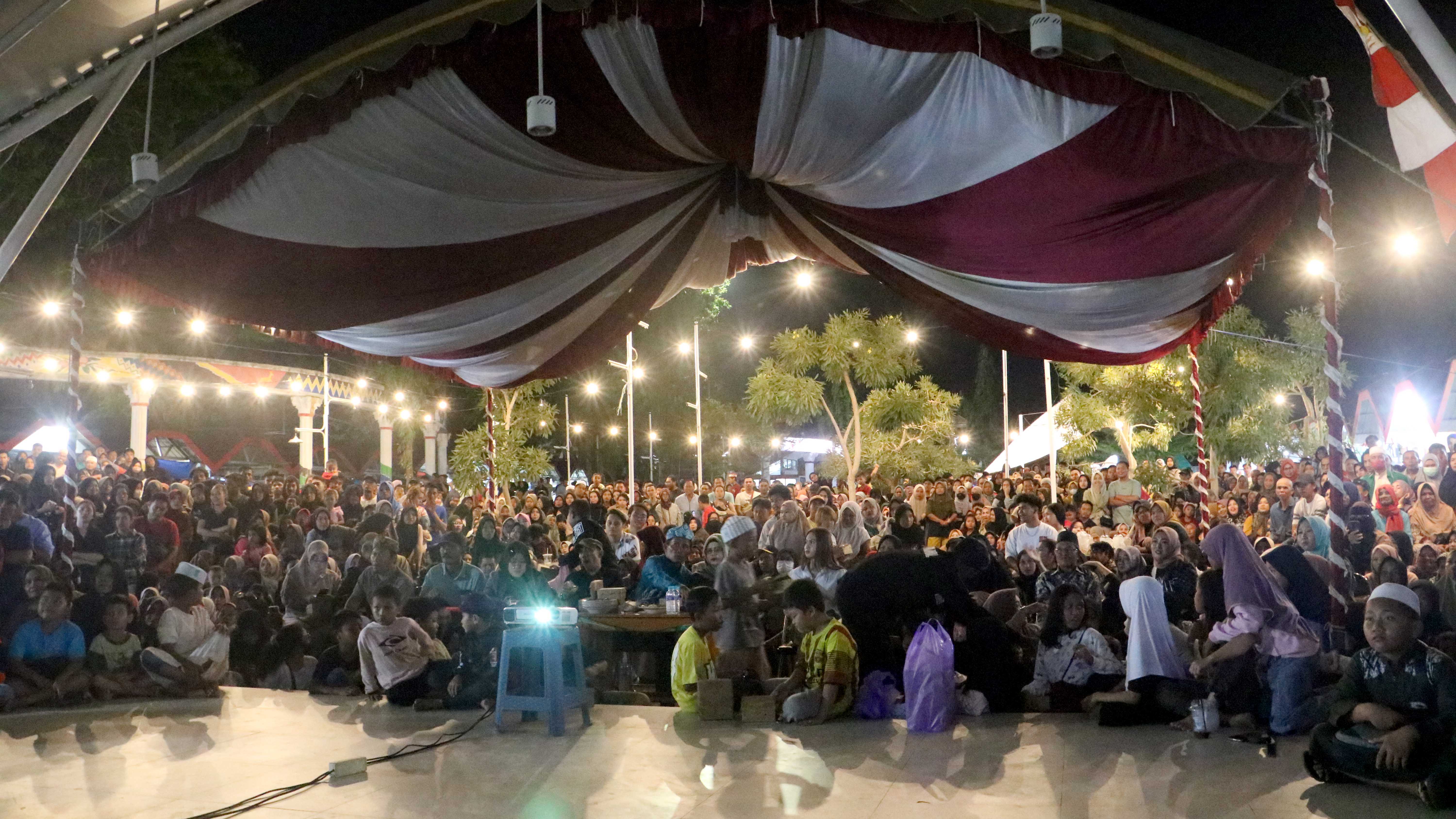 Ribuan Orang Antusias Tonton Film Tala WLCFBB