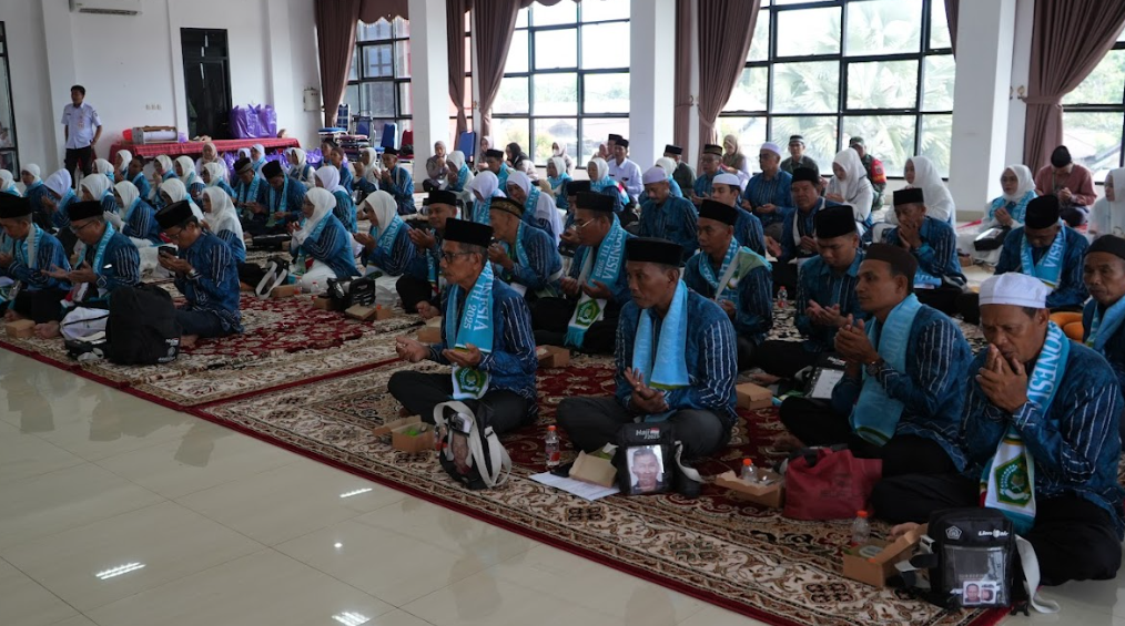 103 Jemaah Calon Haji Tanah Laut Kloter 13 Resmi Dilepas ke Tanah Suci