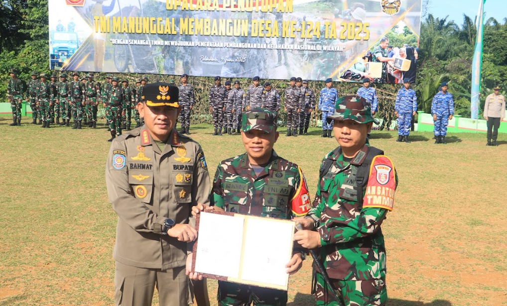 TMMD Ke-124 di Tala Resmi Ditutup, Rahmat Tegaskan Pemkab Tala Siap Lanjutkan Pengaspalan