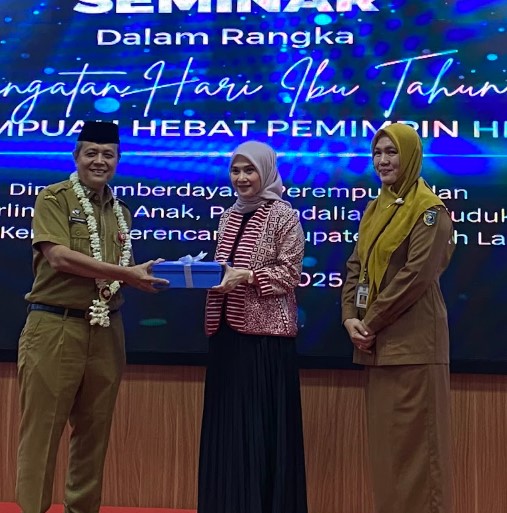 Perempuan Hebat, Pemimpin Hebat: Peringatan Hari Ibu 2025 di Tanah Laut Penuh Inspirasi