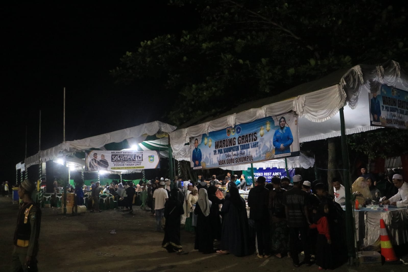 Pemkab Tanah Laut Sukses Gelar Posko/ Rest Area Jemaah Haul ke-20 Guru Sekumpul