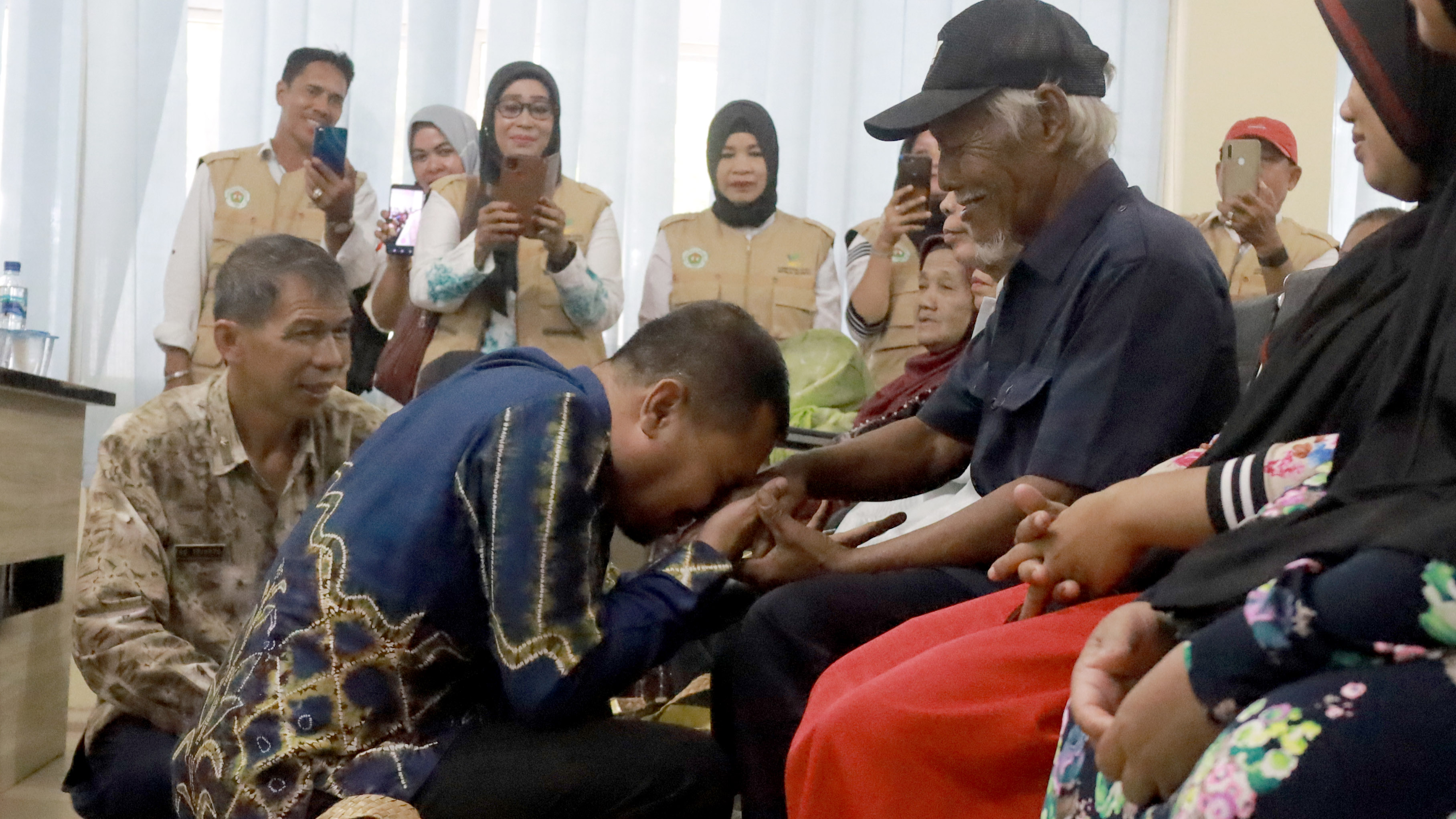 Santuni Lansia adalah Kewajiban Pemerintah