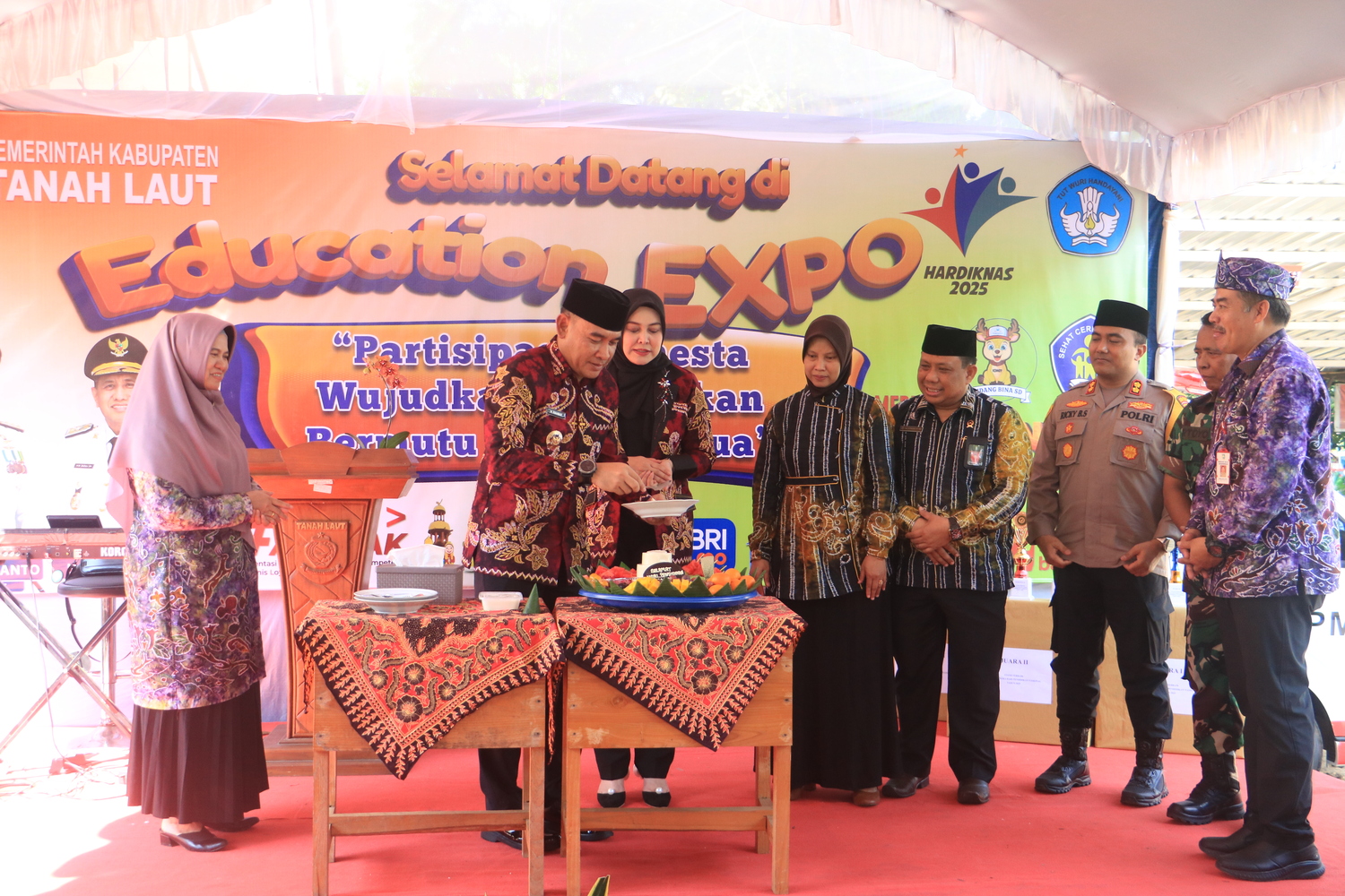 Rahmat Ajak Seluruh Pihak Ikut Andil Bangun Pendidikan di Tala