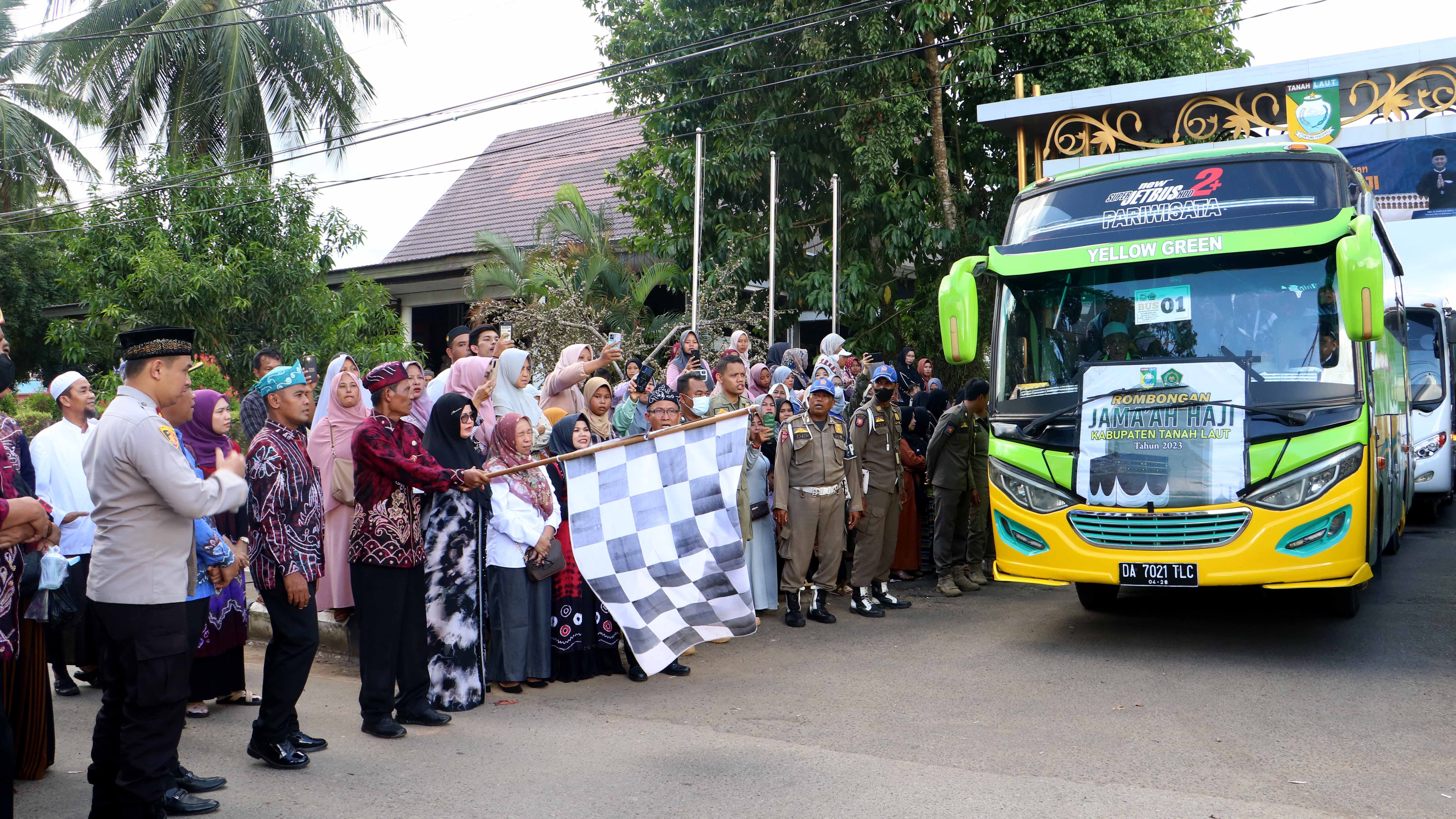 301 Jemaah Calon Haji Tala Diberangkatkan