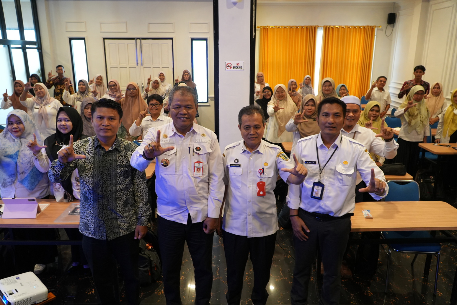Dorong Minat Baca, Dispusip Gelar Sosialisasi Peningkatan Kapasitas Pustakawan