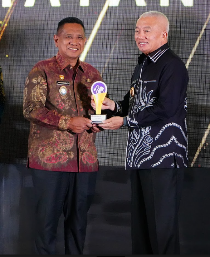 Tanah Laut Raih Penghargaan pada Musrenbangkesda Kalsel 2025