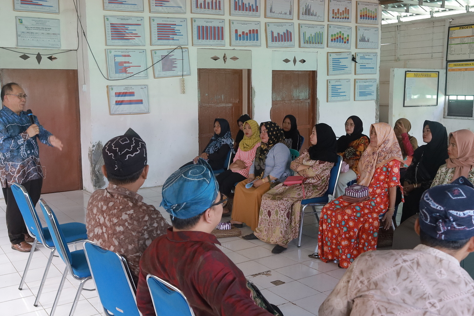 Lewat Jalur Tak Resmi, Disnakerind Tala Tetap Bantu Proses Aduan Dua Warga Desa Batakan Eks PMI