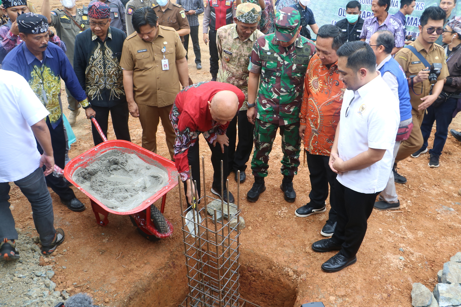Groundbreaking Pabrik Minyak Makan Merah di Tala, Menteri Kopukm : Petani Sawit Sejahtera