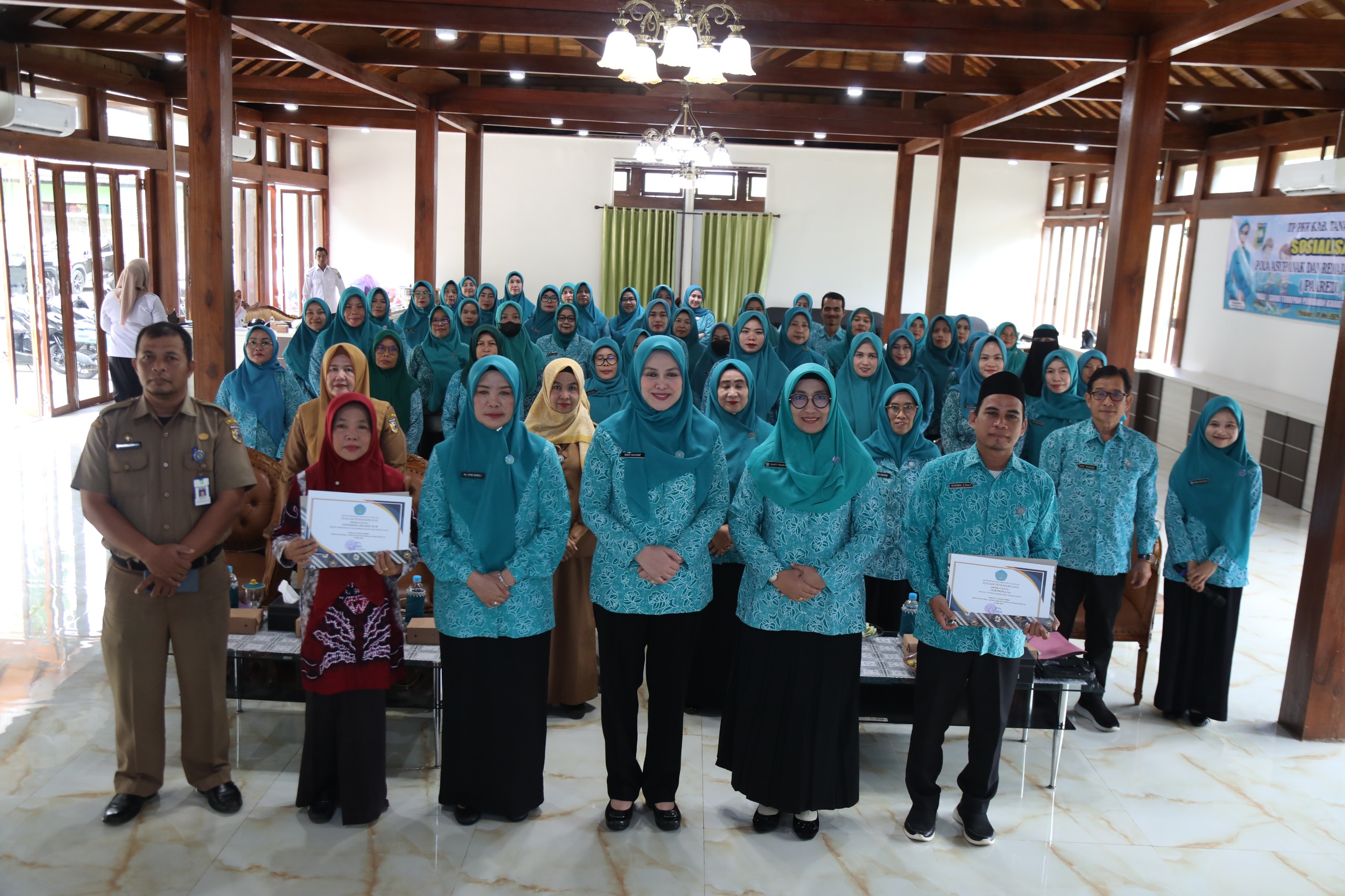 Pokja I TP PKK Tala Gelar Sosialisasi Pola Asuh Anak dan Remaja di Era Digital