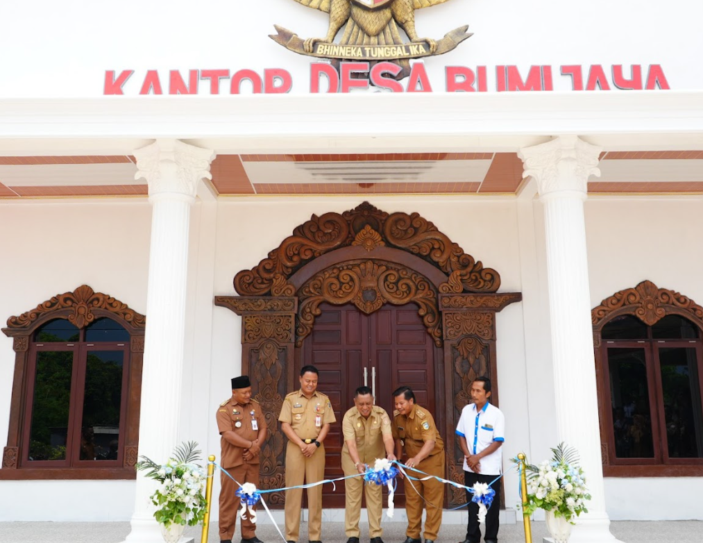 Wabup Zazuli Resmikan Kantor Baru Desa Bumi Jaya