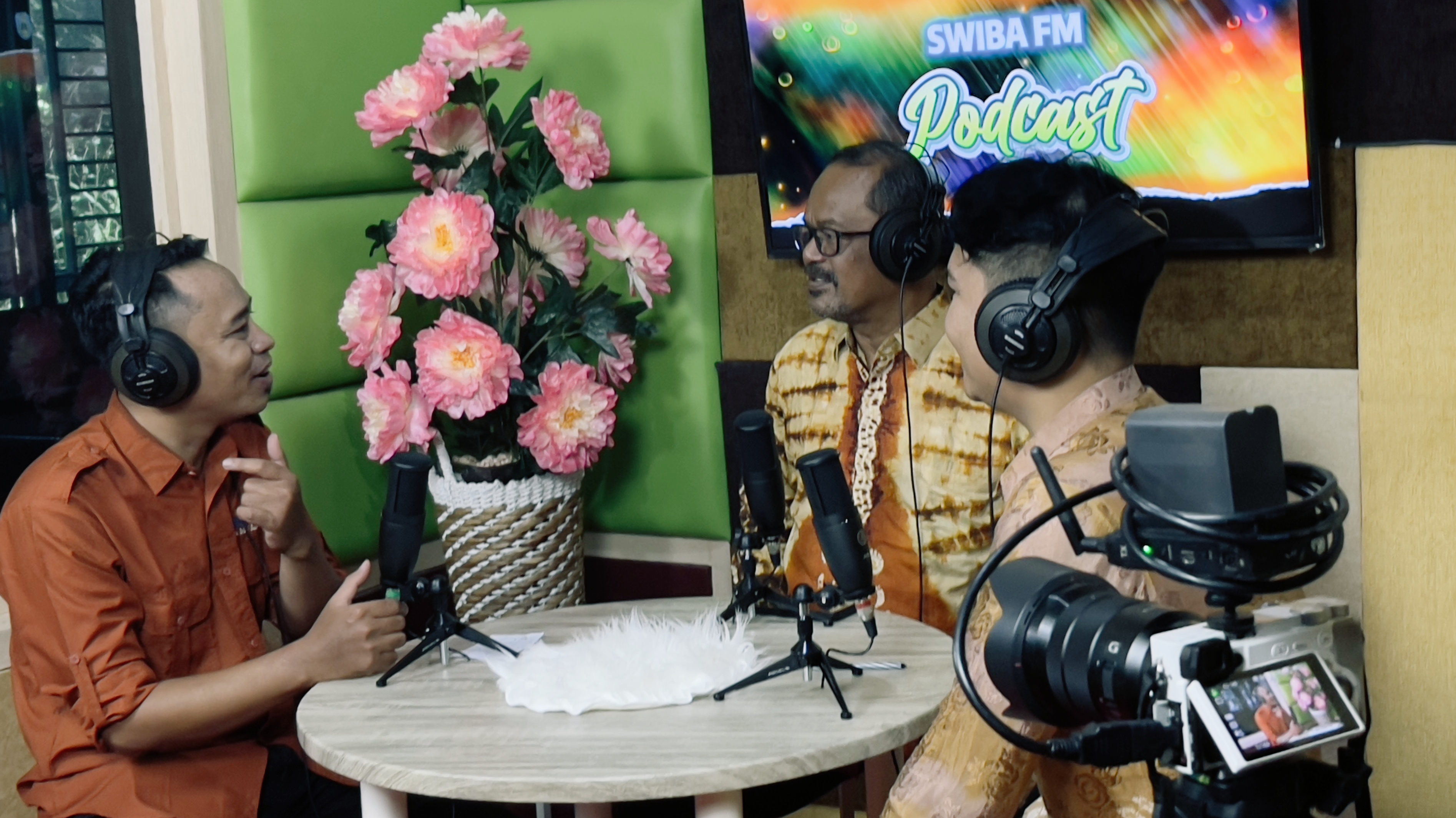LPPL Tuntung Pandang FM Tala Kunjungi LPPL Radio Swiba Karanganyar