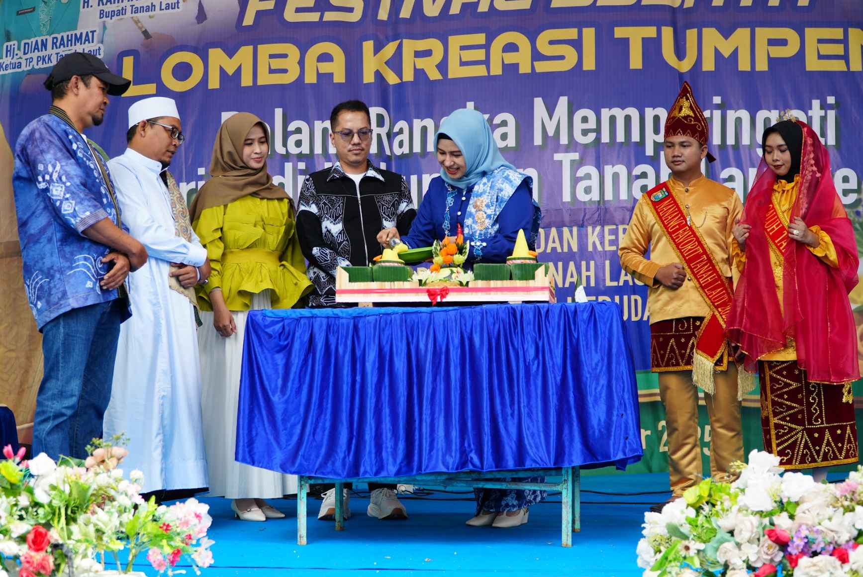 Filosofis dan Semarak, Lomba Kreasi Tumpeng Hut ke-60 Tanah Laut
