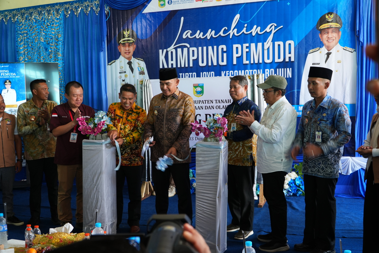 Bupati Tanah Laut Resmikan Kampung Pemuda di Desa Tirtajaya