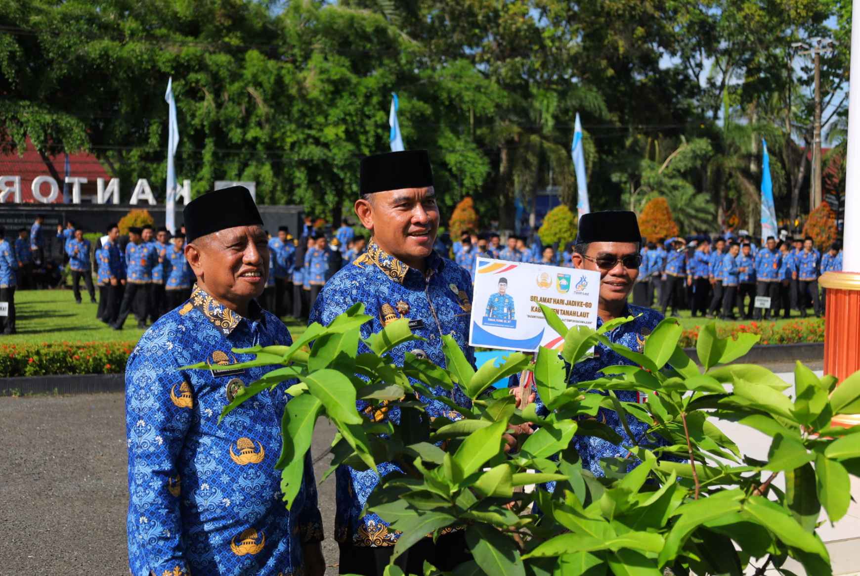 Hari Jadi ke-60 Tanah Laut: Bupati Rahmat Trianto Imbau Masyarakat dan Perusahaan Berikan Ucapan Sel