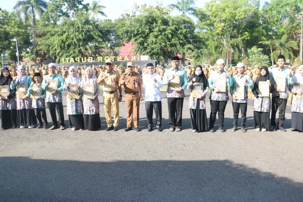 Berprestasi di MTQ Provinsi, Belasan Kafilah Terima Bonus dari Pemkab Tala