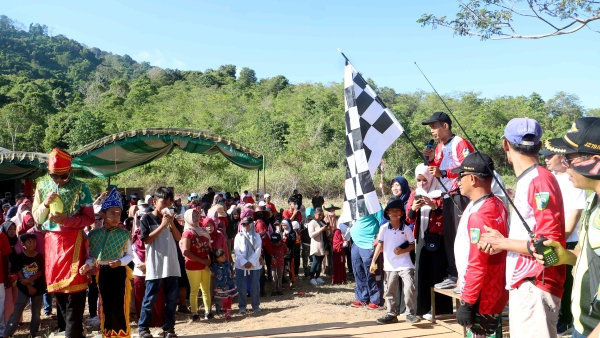 Ribuan Orang Ramaikan Jalan Santai Desa Sungai Bakar