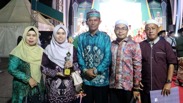 Wakili Tanah Laut, Dina Andriani Raih Juara Pada Gema Al-Quran Tala dan MTQ Nasional Sekaligus