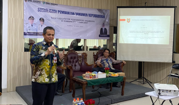 Sosialisasi Bagi Fasilitator, Penyandang Disabilitas Mudah Buat Dokumen Kependudukan