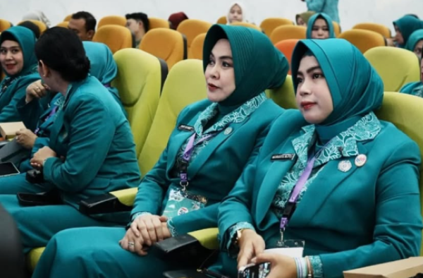 Ketua TP PKK Tanah Laut Hadiri Puncak HKG PKK ke-53 dan Rakernas X PKK Tahun 2025 di Samarinda