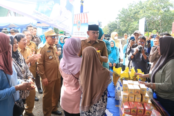 Tinjau Pasar Murah HKG PKK Ke-53, Bupati Rahmat Tambah Subsidi, Gas Melon Hanya 15 Ribu