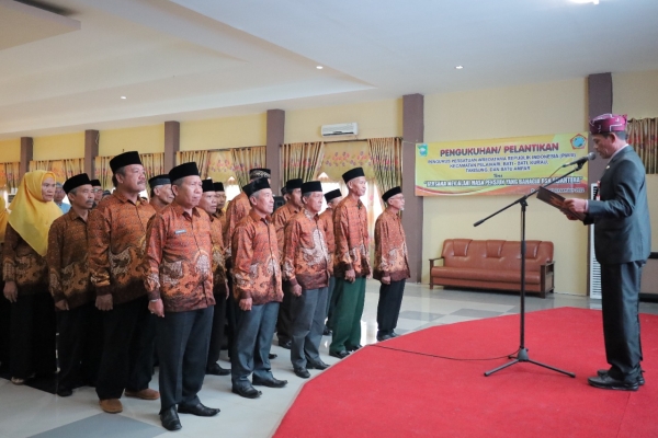 Resmi Dilantik, Bupati Ingin PWRI Kecamatan Jadi Wadah Komunikasi