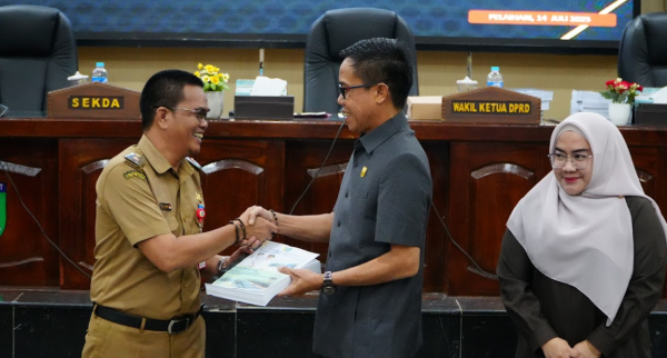 Pemkab Tanah Laut Sampaikan Rancangan KUA dan PPAS APBD 2026 ke DPRD