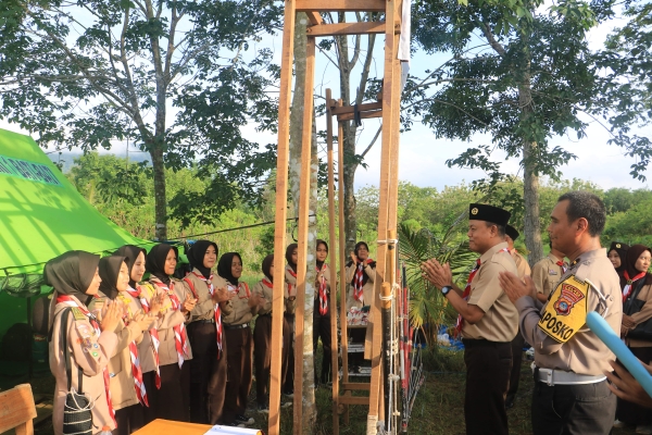 Tingkatkan Semangat Patriotisme, Ratusan Anggota Pramuka Ikuti Kemah Bela Negara