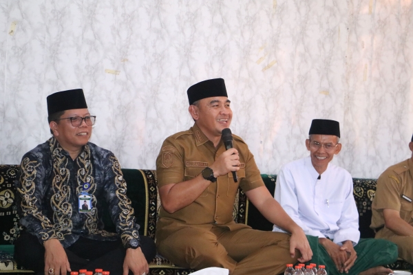Bupati Tanah Laut Kunjungi Pondok Pesantren Darussalim Bati-Bati