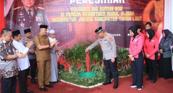 Dukung Kemandirian Ponpes, Bupati Tala Apresiasi Bantuan Kapolda bagi Ponpes Nurul Hijrah