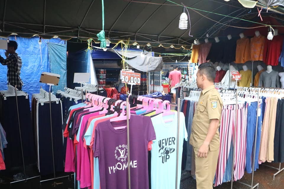 PASAR RAKYAT RAMAIKAN HARI JADI TANAH LAUT