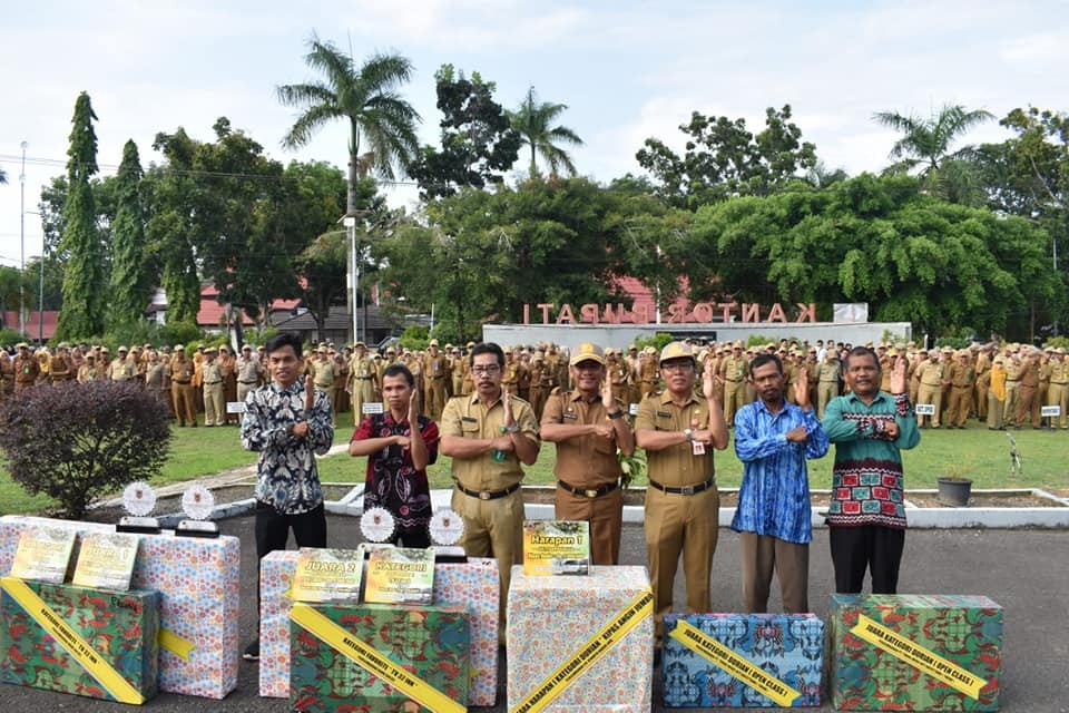 TANAH LAUT BAWA PULANG PREDIKAT JUARA UMUM KONTES DURIAN