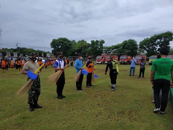 MAHASISWA TALA BERPERANG