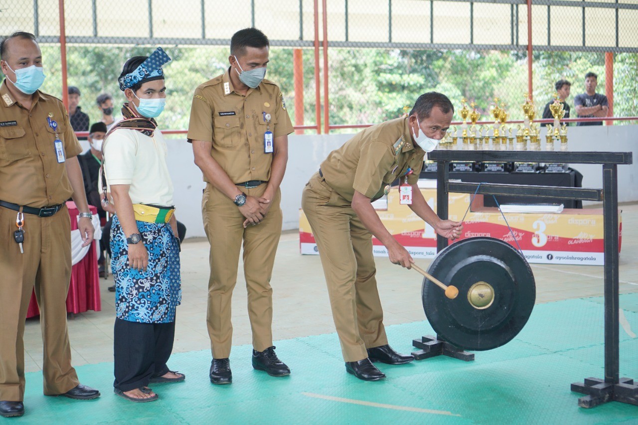 LESTARIKAN KUNTAU MELALUI FESTIVAL SILAT BUDAYA