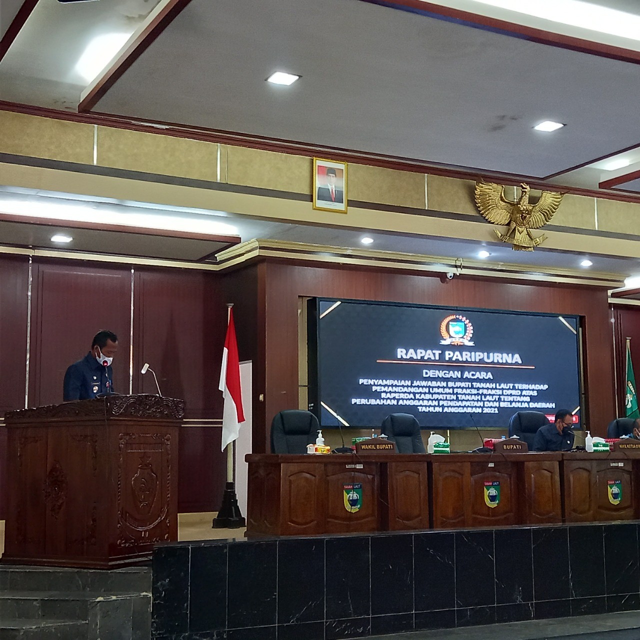 PEMANDANGAN UMUM DELAPAN FRAKSI DPRD TERHADAP RAPERDA PERUBAHAN TA 2021