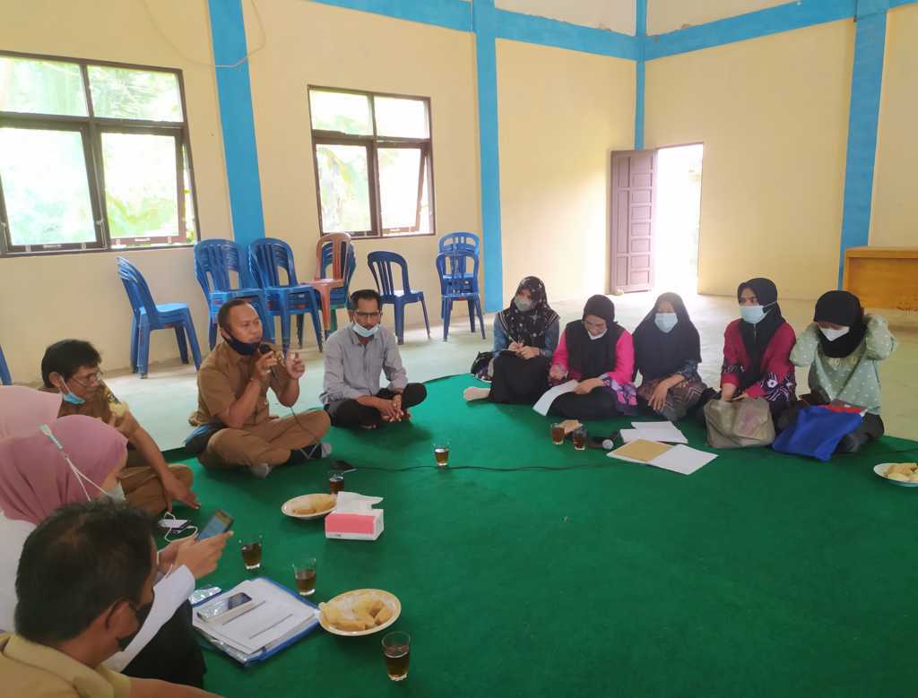 POSYANDU LESTARI DESA PEMALONGAN TERIMA PEMBINAAN DARI POKJANAL TALA