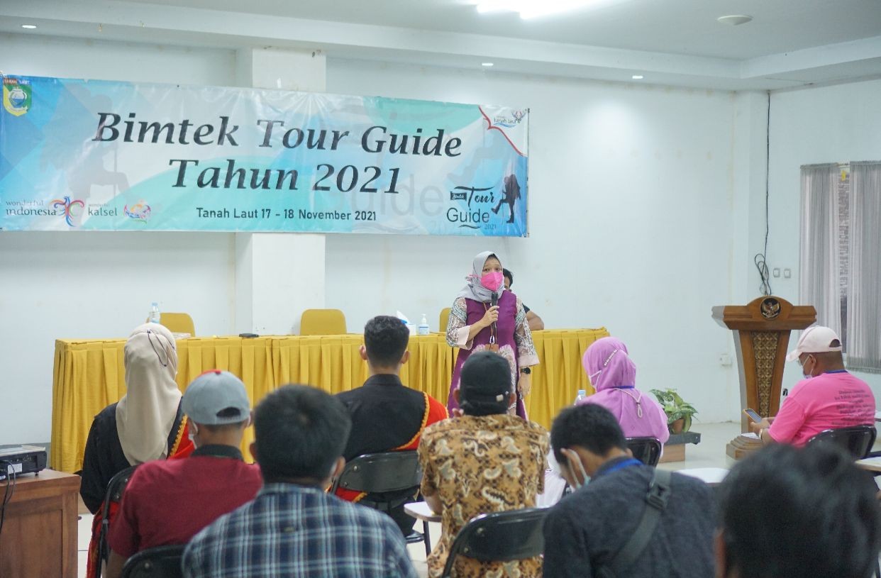 DISPAR TALA GELAR BIMTEK PEMANDU WISATA