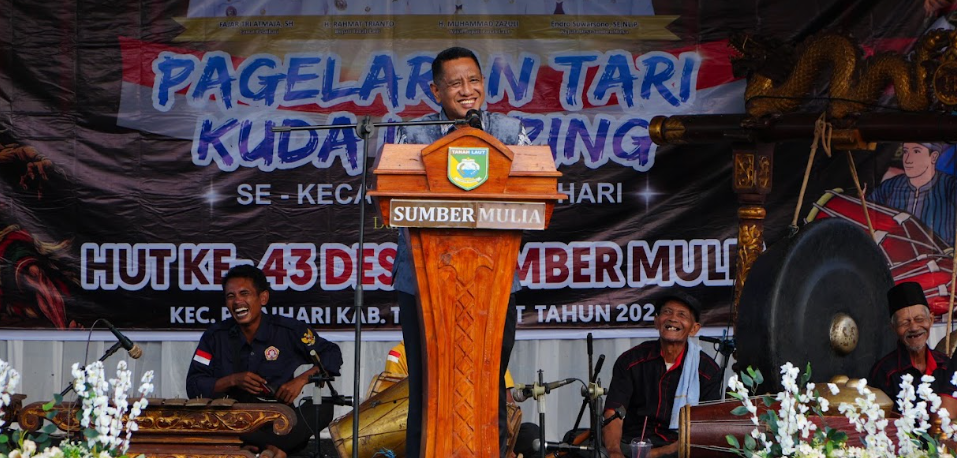 Wabup Tala Hadiri Syukuran HUT ke-43 Desa Sumber Mulia dan Pagelaran Tari Kuda Lumping