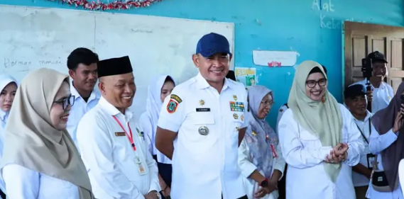 Bupati Tanah Laut Dorong UPTD SMPN 1 Kurau Raih Juara Lomba Sekolah Sehat Tingkat Provinsi