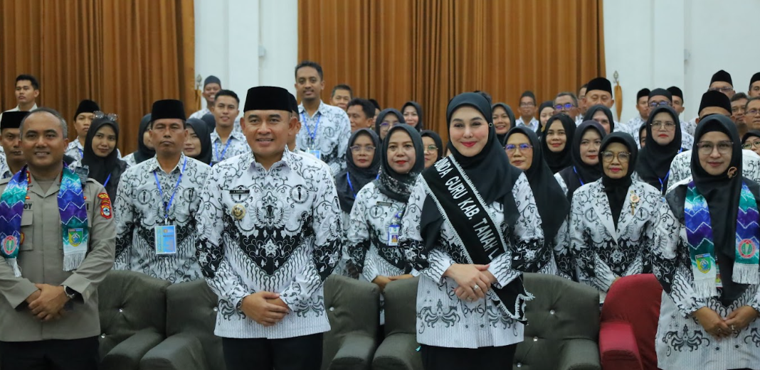 Bupati Tala Resmi Buka Konkerkab I PGRI Dan Kukuhkan Ibunda Guru